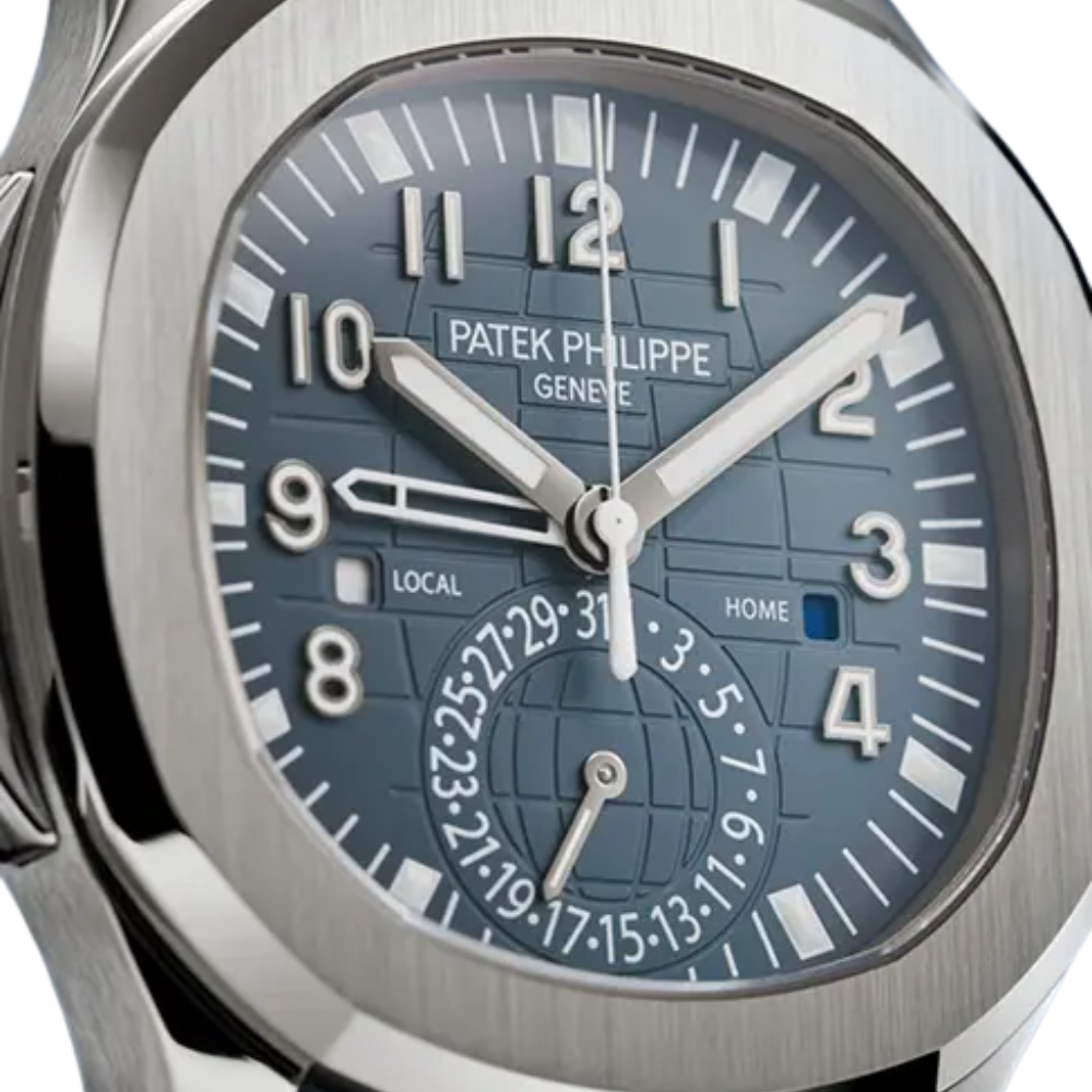 Round, steel, navy sunburst dial, navy rubber strap