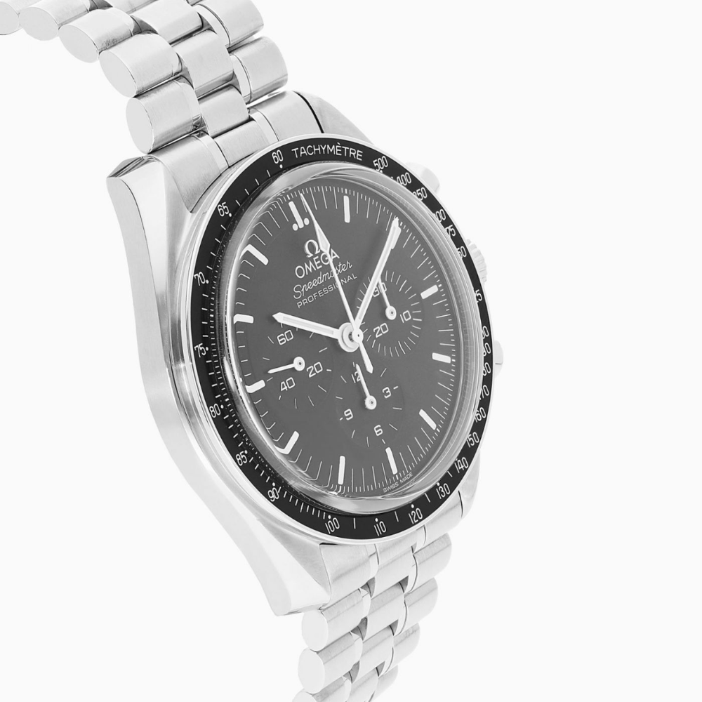Chronograph, steel, black tachymeter bezel, black dial