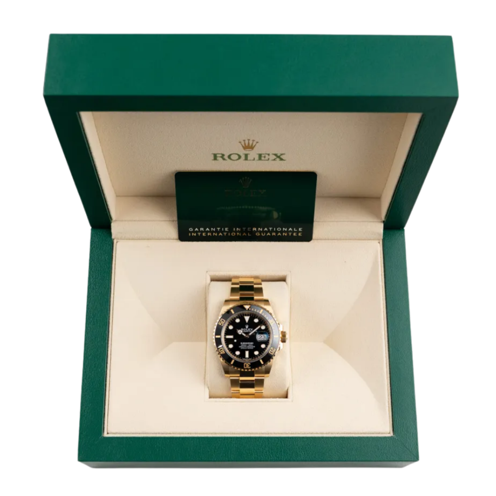 Octagonal with screws, full gold, black dial